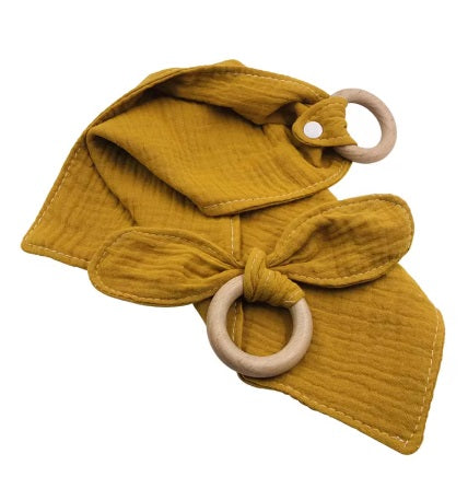 Nyálkendő szett fakarikával