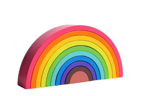 Montessori fa szivárvány