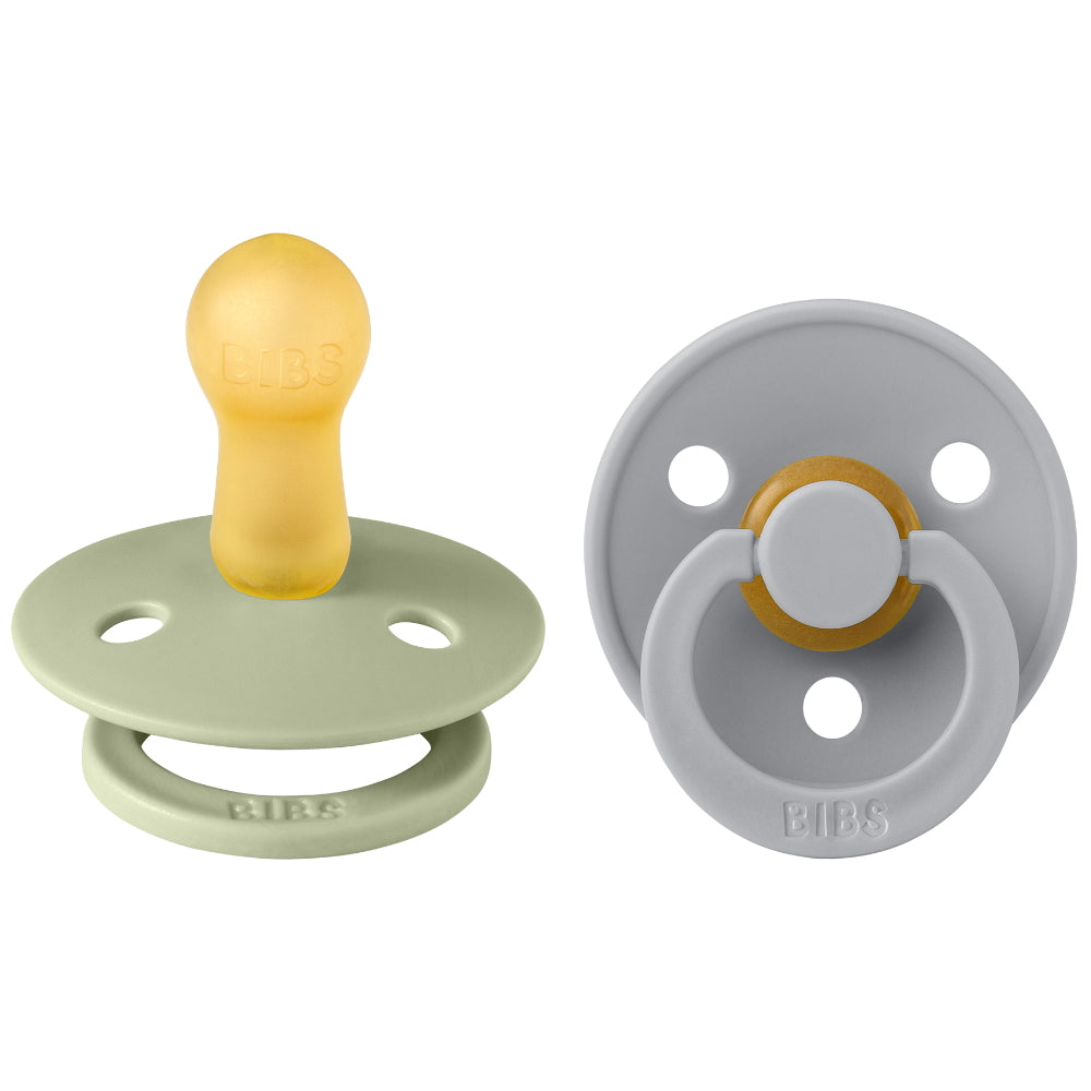 BIBS Colour világító éjszakai játszócumi natúr kaucsuk 6-18 hó - 2 db (zsálya és delfin)