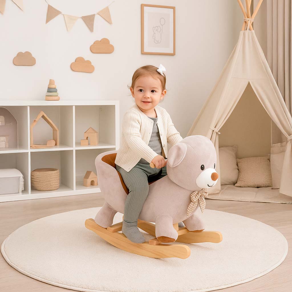 Plüss hintázó maci puha ülőrésszel – 12 hónapos kortól